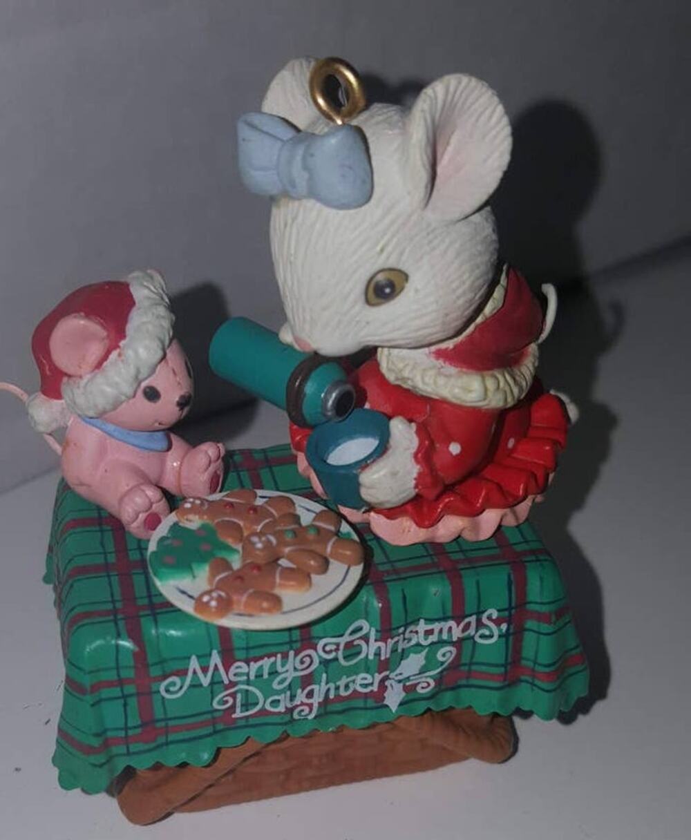 Enesco Treasury Ornament Merry Christmas Daughter Mouse Bear Cookies Sweet 1993